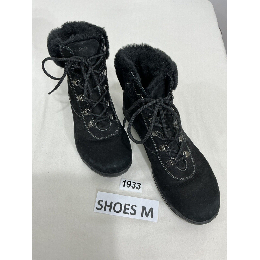 Womans Super Soft By Diana Ferrari Black Suede Laceup Lined Winter Boots Size 8